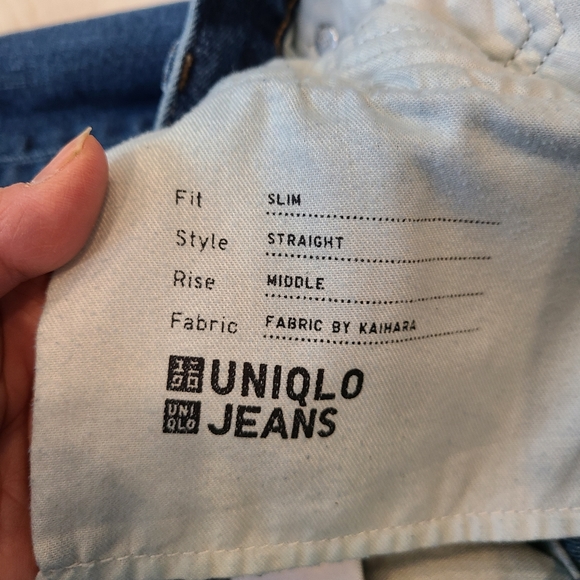 Uniqlo slim fit mid rise straight leg Jeans - Picture 9 of 9